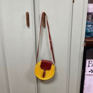 Super cute yellow round purse